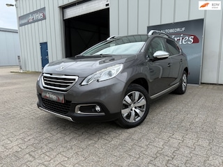 Peugeot 2008 1.2 PureTech Allure / Airco / Navi / Trekhaak / Pano dak / Cruise Control /
