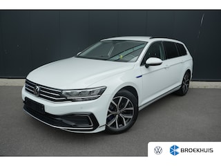 Volkswagen Passat Variant 1.4 TSI PHEV GTE Business | Leder | Camera | Led |