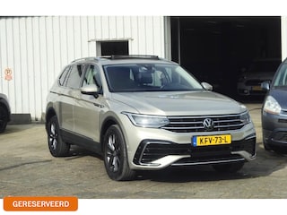 Volkswagen Tiguan 1.5 TSI Life Business Pano/Leder/Led/Cam/