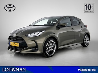 Toyota Yaris 1.5 Hybrid 130 Executive | BTW Voertuig | Dodehoek detectie | Stoel+Stuurverwarming | Parkeersensoren voor+achter | draadloze lader telefoon | Cruise Control Adaptive | Climate Control | Apple CarPlay/Android Auto  |