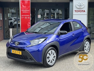 Toyota Aygo 1.0 VVT-i MT Play APPLE/ANDROID AD-CRUISE CAMERA AIRCO DAB+ LICHTSENSOR