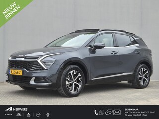 Kia Sportage 1.6 T-GDi Hybrid DynamicPlusLine / Dealer onderhouden / Trekgewicht 1650 kg / Elektrische achterklep / Harman/Kardon Audio Systeem / Glazen schuif- en kanteldak / Rondomzicht camera / Stuur- Stoel & Achterbank verwarming / Adaptief cruise control / Stoelventilatie /