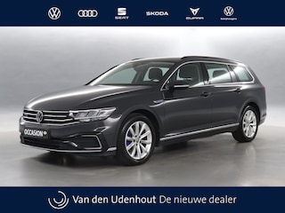 Volkswagen Passat Variant 1.4 TSI 204pk PHEV GTE Business DSG / Navigatie / Stoelverwarming / Camera