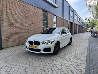 BMW M135i AUTOMAAT | M-SPORT | SCHUIF-/KANTELDAK | NAVI PROFESSIONAL | KEYLESS ENTRY | MEMORY STOELEN | HIGH EXECUTIVE