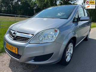 Opel Zafira 1.6 Business met airco en trekhaak