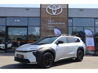 Toyota bZ4X Touring EXECUTIVE AWD 75KWH PANODAK JBL-AUDIO 1500KG TREKGEW STOELVERW/KOELING STUURVERW BLIND SPOT WARMTEPOMP EL-ACHTERKLEP