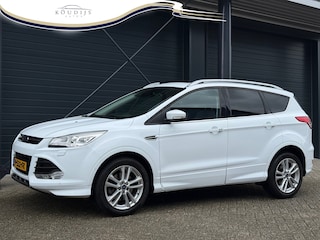 Ford Kuga 1.6 Titanium Plus 4WD, Panodak, Camera, Dodehoek, Keyless, Trekhaak