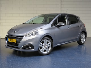 Peugeot 208 1.2 PureT. Signature