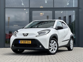 Toyota Aygo 1.0 VVT-i Automaat | Cam. | Carplay | Clima | LMV | NL Auto | 1e Eig. |