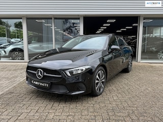 Mercedes-Benz A-klasse 250 e Advantage 218 Pk | Navigatie | Cruise | Clima | Halfleder-Stof | 17" Lichtmrtaal.