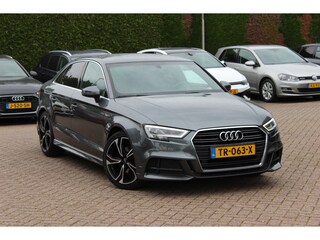 Audi A3 Limousine 1.5 TFSI CoD Sport S Line Edition / Navigatie / Parkeerhulp V+A / 18'' / Half Leder / Sportstoelen / Cruise Control