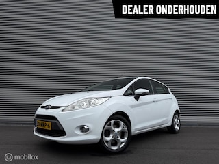 Ford Fiesta 1.25 82PK Titanium | Cruise | Clima | Parkeersensor | Dealer onderhouden