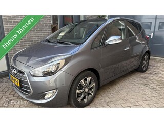 Hyundai ix20 1.6i Premium * Leder * Panoramadak * Trekhaak *