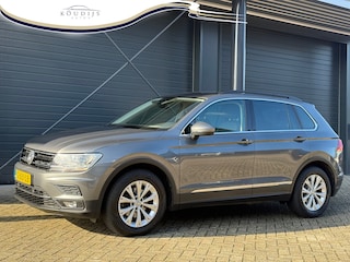 Volkswagen Tiguan 1.4 TSI ACT Comfortline, Carplay, Adaptive cruise, Trekhaak, Volledig onderhouden