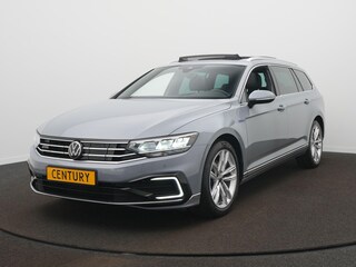 Volkswagen Passat Variant 1.4 TSI 218Pk Automaat PHEV GTE Business Pano-Dak / Leder / Camera