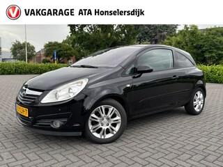 Opel Corsa 1.4-16V Cosmo | Automaat | Cruise control | Climate control |