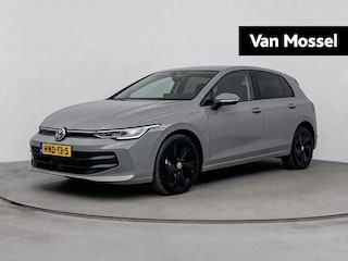 Volkswagen Golf 1.5 eHybrid Life Edition 204PK | Apple Carplay | Stoel+stuur verwarming | Camera| Parkeersensoren | Standkachel |