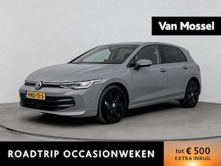 Volkswagen Golf 1.5 eHybrid Life Edition 204PK | Apple Carplay | Stoel+stuur verwarming | Camera| Parkeersensoren | Standkachel |