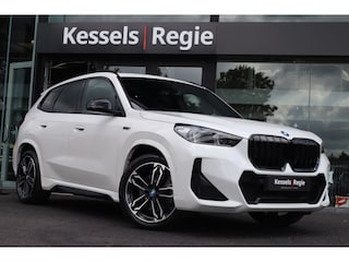 BMW X1 xDrive30e M-Sport | Pano | ACC | 19” | Keyless | Ambient | Massage | Camera | Stoelverwarming | CarPlay