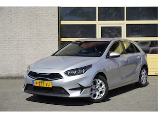 Kia Ceed 1.0 T-GDi 5drs DynamicLine BJ2022 Lmv 16" | Led V+A | Pdc | Achteruitrijcamera | App-Connect | Navi | Climate control | Cruise control | Getint glas