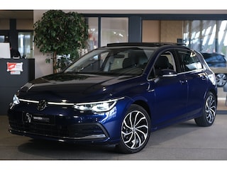 Volkswagen Golf 8 1.5 eTSI Style 150PK Pano Led Navi Cam ACC Memory H&K