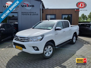 Toyota Hilux 2.4 D-4D-F Double Cab Professional Aut. 4WD