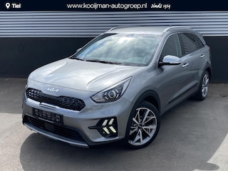 Kia Niro 1.6 GDi DynamicLine Plus Navigatie, Achteruitrijcamera, Smart Key, Privacy glass, 18" LMV, Parkeersensoren voor + achter