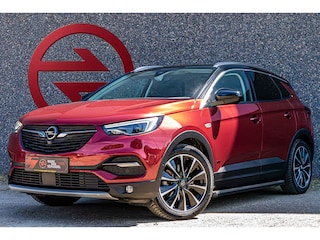 Opel Grandland X 1.6 Turbo Hybrid4 300pk 4x4 Aut Ultimate / Trekhaak / Leder / 360-Camera / Stoelventilatie / Navi / PDC / 19 Inch / Stoelverwarming / Memory Seats