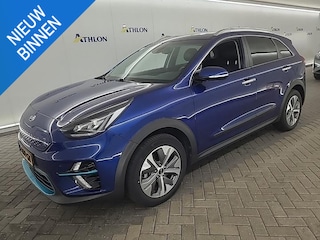 Kia Niro E-NIRO EXECUTIVELINE 64 KWH (100% SOH) I DEALER ONDERHOUDEN I 3-FASE LADEN I SCHUIF/KANTELDAK I ALL-IN PRIJS
