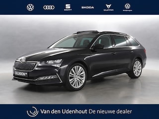 Skoda Superb Combi 1.4 TSI iV 218pk PHEV Business / Panoramadak / 19 inch l.m. / Leer-alcantara