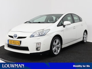 Toyota Prius 1.8 Dynamic | Navigatie | Parkeersensoren | Climate Control | LM Velgen |