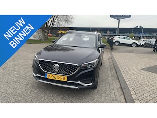 MG ZS EV Luxury 45 kWh | Leder | Navi | Panoramadak | Camera | CarPlay | Adaptive Cruise Control |