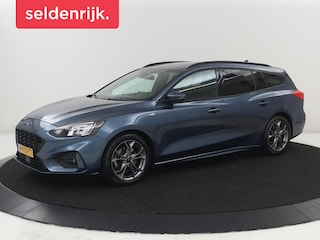 Ford Focus 1.5 EcoBoost ST Line | Trekhaak | Stoel & Stuurverwarming | Keyless | Carplay | Climate control | Parkeerhulp | Full LED | Cruise control | Navigatie | Bluetooth | Getint glas
