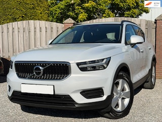Volvo XC40 1.5 T2 Momentum P SENSOREN LICHTMETALEN VELGEN CLIMA CARPLAY