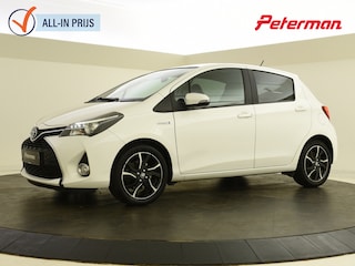 Toyota Yaris 1.5 Hybrid Style | Panoramadak | 1/2 lederen bekleding