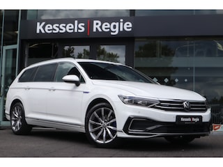 Volkswagen Passat Variant 1.4 TSI PHEV GTE | HuD | Dynaudio | ACC | DCC | Matrix | Keyless | Massage | Camera | Bliss | Stuur/Stoelverwarming