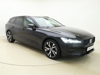 Volvo V60 B4 198PK Automaat Plus Dark / Standkachel / Stoel/- stuurverwarming / Keyles entry / Trekhaak / Camera /