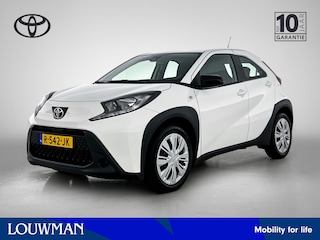 Toyota Aygo 1.0 VVT-i MT Play | BTW voertuig | fietsendragerbeugel | Dealer onderhouden | Cruise Control Apdaptive | Apple CarPlay/Android | achteruitrijcamera |