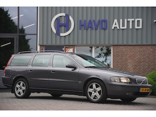 Volvo V70 2.4 D5 Geartronic Comfort Line, TREKHAAK, NAP, CLIMATE CONTROL