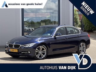 BMW 320i High Executive | NL-auto/1e eign./Leder/Sportstoelen/Navi/PDC