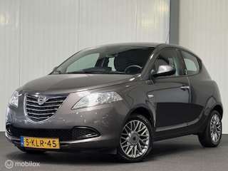 Lancia Ypsilon 0.9 TwinAir Silver [ NAP airco LM ]