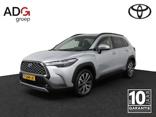 Toyota Corolla Cross 2.0 High Power Hybrid First Edition | Trekhaak | Draadloze Telefoonlader | Dodehoek Detectie | Navigatie | Elektrische achterklep |