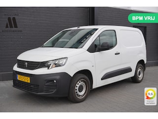 Peugeot Partner 1.2 110PK BENZINE ! - Airco - Cruise - PDC - €12.499,- Excl.