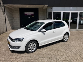 Volkswagen Polo 1.2 TSI Highline / UNIEKE KM STAND+NAP / CLIMA / ALU / NAVI / CRUISE / NL-AUTO !!!