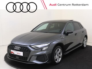 Audi A3 Sportback 40 TFSI S line | SoH 92% | Panoramadak | Navigatie Plus | Virtual cockpit Plus | Adaptieve cruise control | Parkeerassistent | Stoelverwarming | Lederen bekleding | Full LED verlichting |