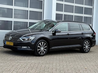 Volkswagen Passat 1.4 TSI 150PK Comfortline 6-Bak Navi Pdc Trekhaak NW APK!