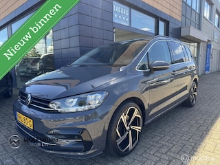 Volkswagen Touran 1.5 TSI Highline Business R-Line 7p. Autom.| ACC| Front assist| Stuurverw.| Climate Contr.