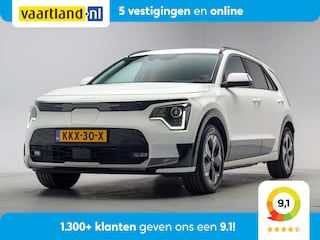 Kia Niro e-Niro DynamicLine 64.8 kWh 3-fase [ Navi Adapt.cruise Camera Stoel-en stuurverwarming ]