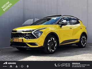 Kia Sportage 1.6 T-GDi Plug-in Hybrid AWD GT-PlusLine / Dealer onderhouden / Accu SoH 100 % / 7 jaar Garantie / Facelift / Panorama schuifdak / 1.350 kg trekgewicht / Elektrische stoelen en klep / Harman Kardon Audio / Navi / Apple Carplay Android / 19"LM wielen & All Season banden /
