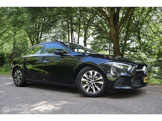 Mercedes-Benz A-klasse 180 BusinessLine | Keyless | Carplay | Cam